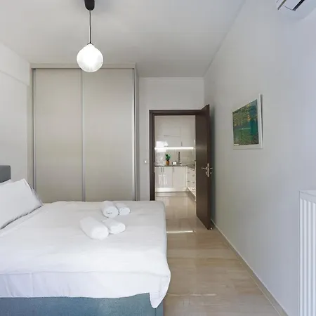 Newly Renovated Apartment In The Heart Of Athens Exterior photo