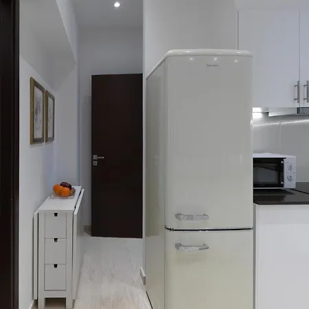 Newly Renovated Apartment In The Heart Of Athens Exterior photo