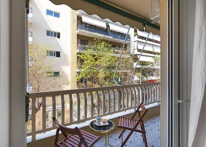 Newly Renovated Apartment In The Heart Of Athens